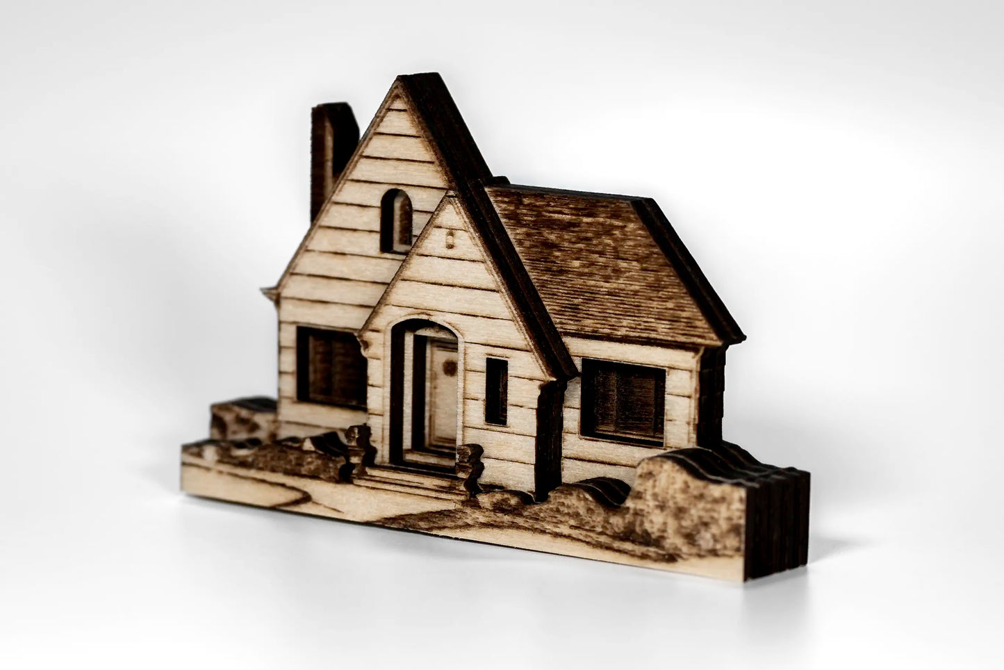 Custom Wooden Home Replica – Crafted from Your Photo
